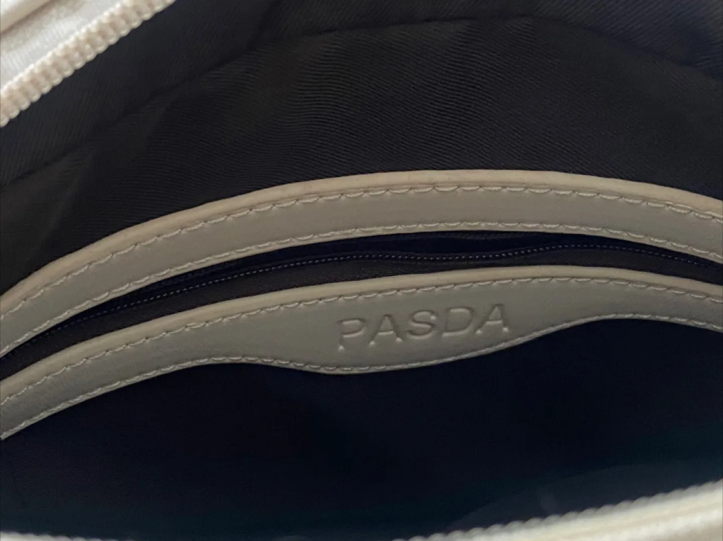 PASDA Cream Coloured Handbag image indicator(6)