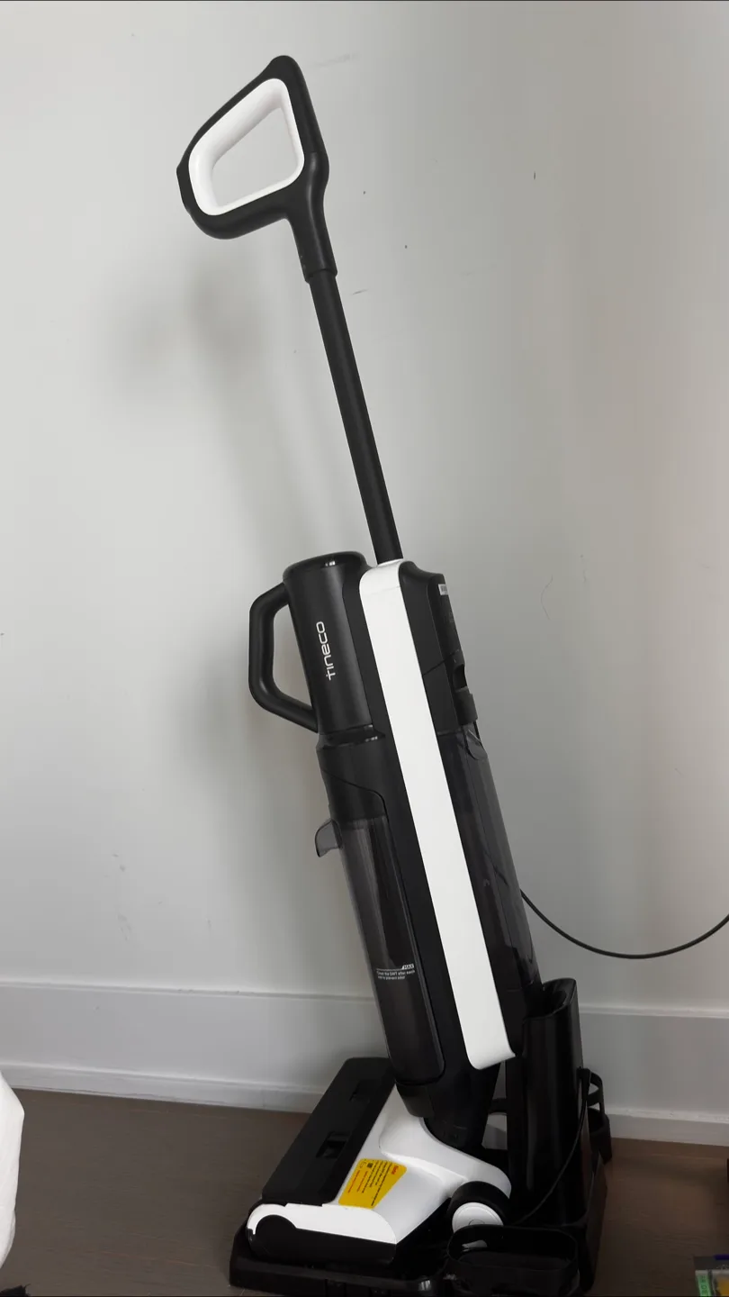 Tineco Floor S5 Cordless Wet Dry Vacuum-can use with solution image indicator(2)