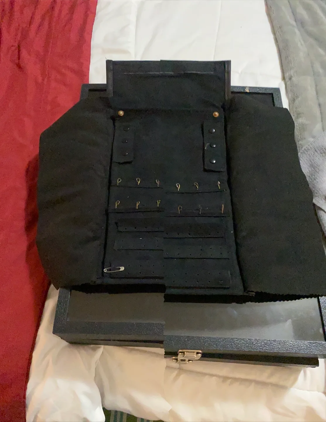 Black Jewelry Display Case image indicator(6)