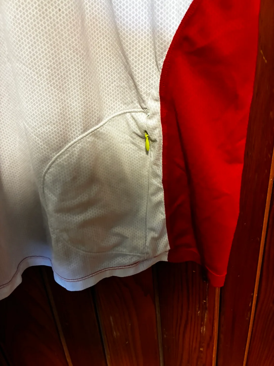 Sugoi XL/TG Red & White Sleeveless Top image indicator(3)