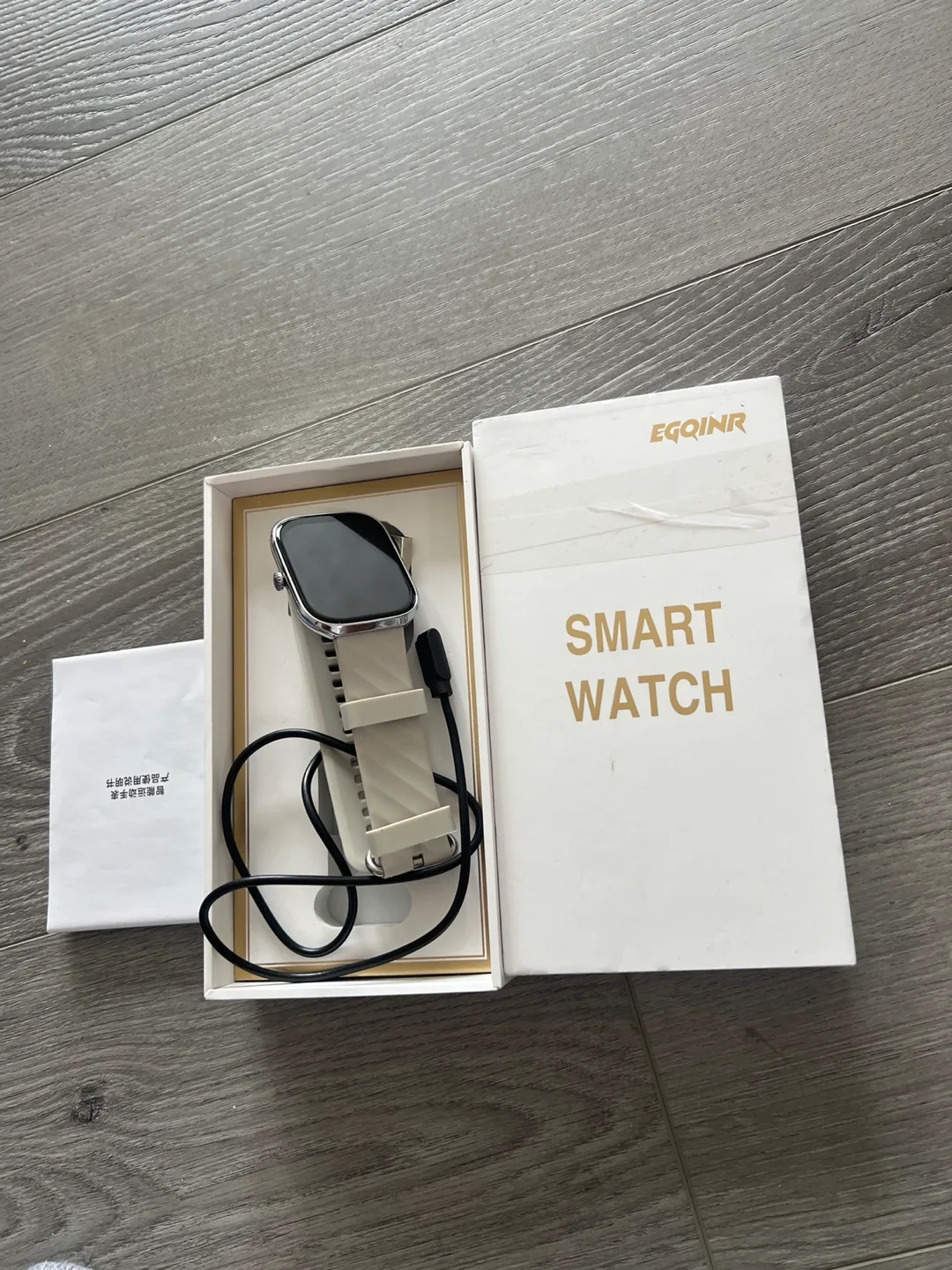 EQQINR Smart Watch - New in Box thumbnail