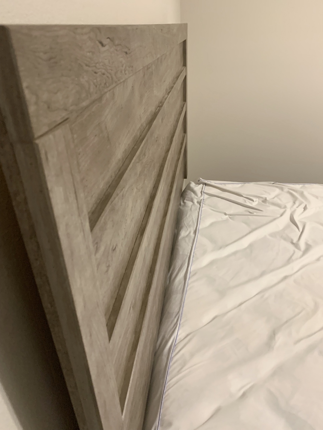 Queen Size Headboard, Baseboard and bed frame - photo 5