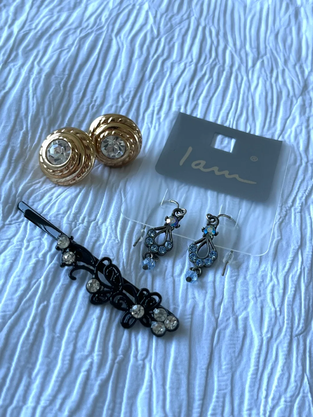 Earrings & Hair Clip Set thumbnail
