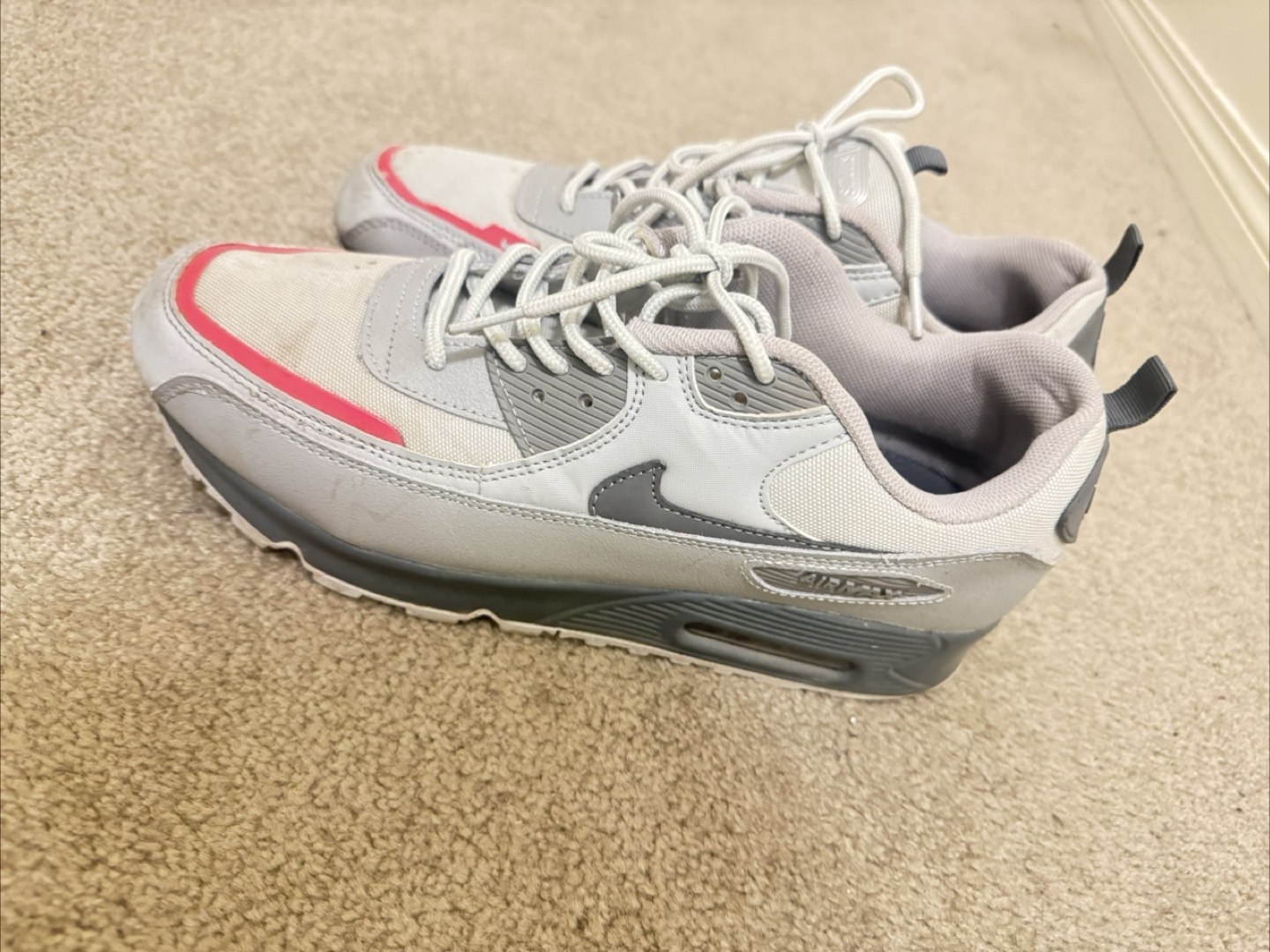 Nike Air Max 90 Sneakers