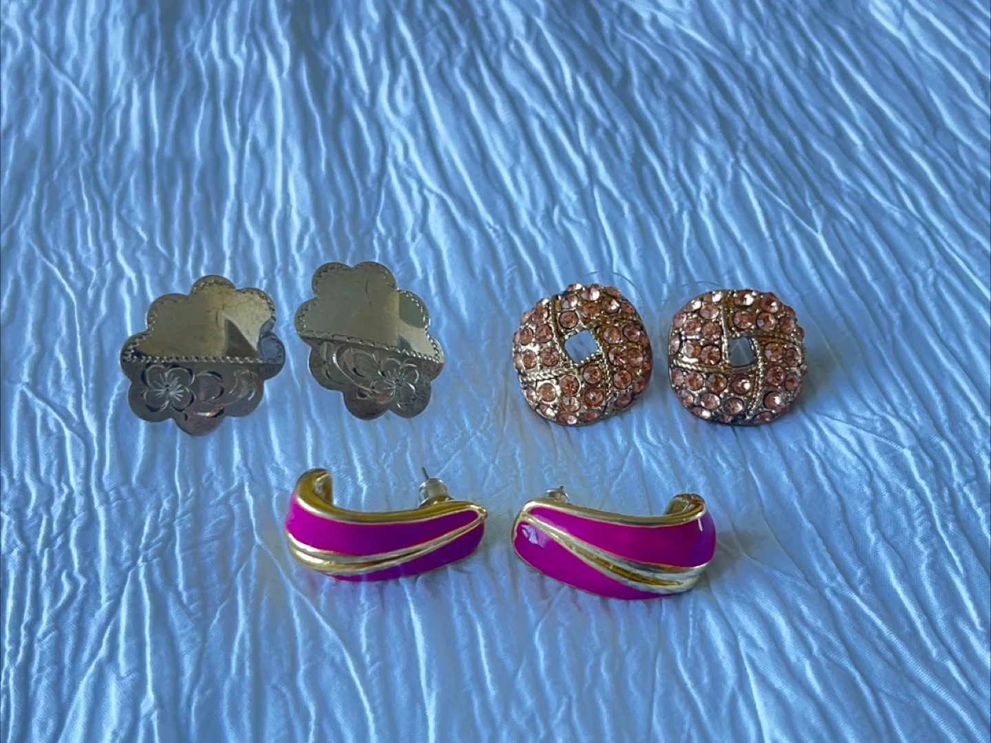 Studs Earring Bundle thumbnail