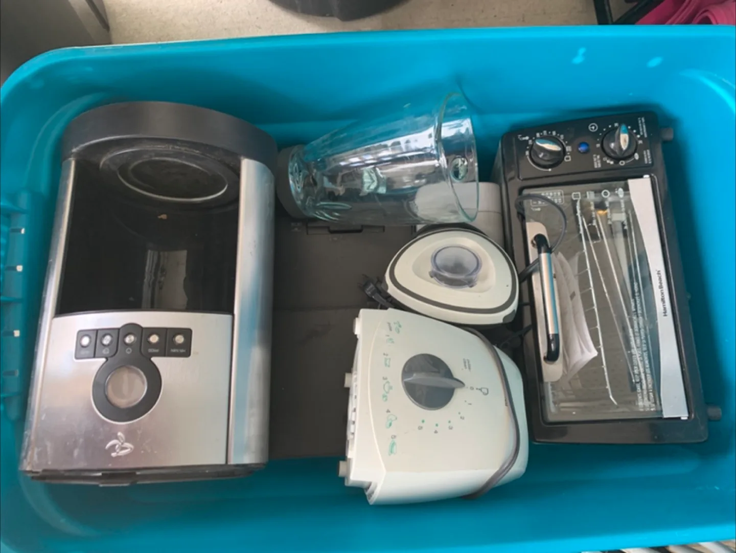 Mixed Kitchen Appliances - Coffee Maker, Toaster Oven, Blender thumbnail