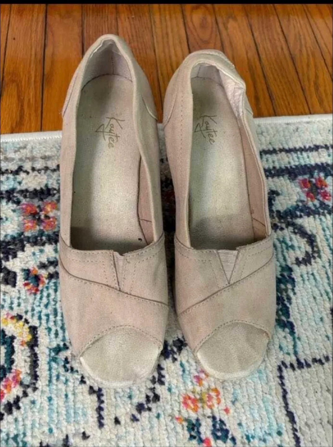 Kaytee Wedge Heel Shoes - Size 8 thumbnail