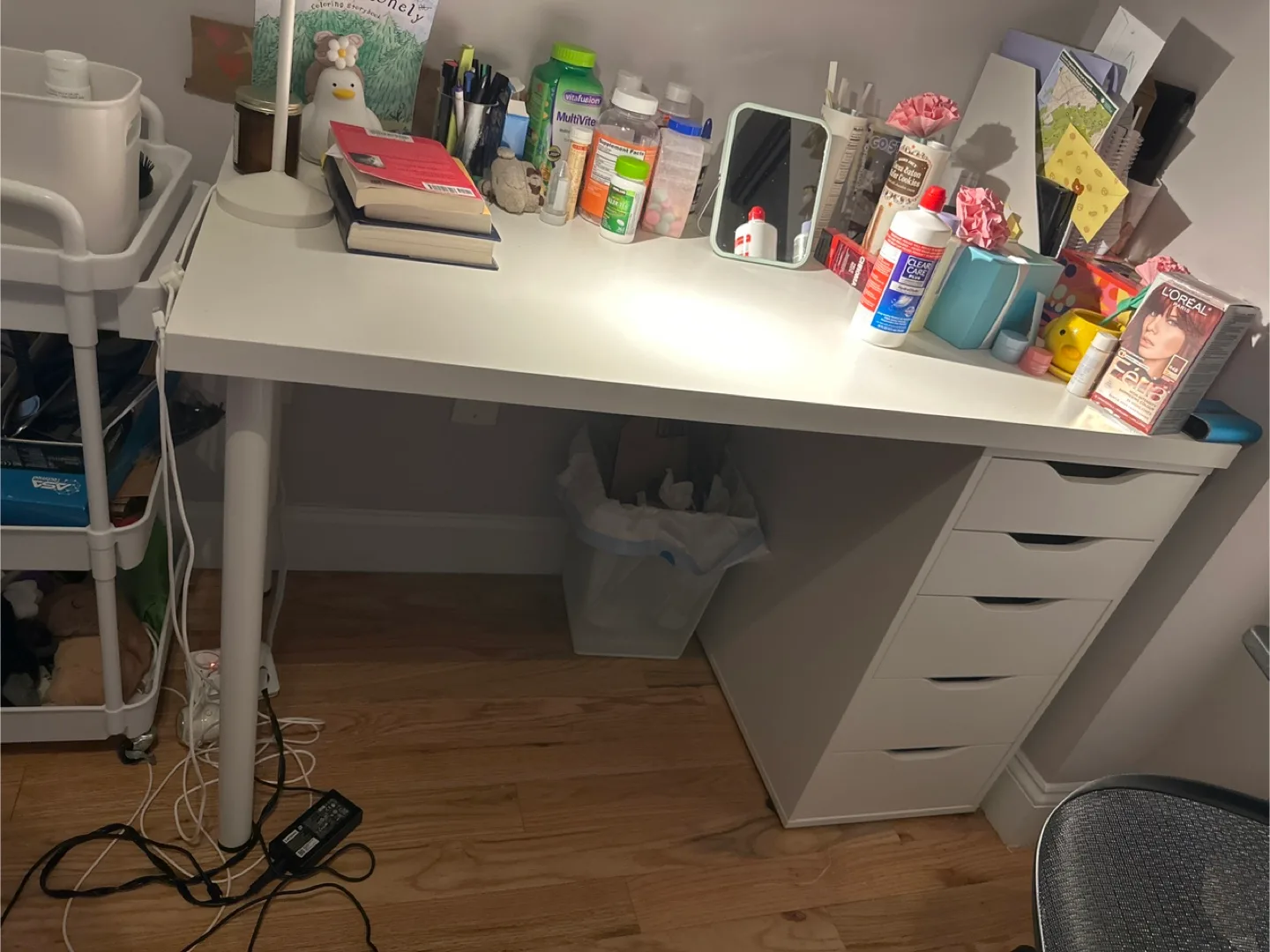IKEA desk with drawers (LAGKAPTEN) image indicator(2)