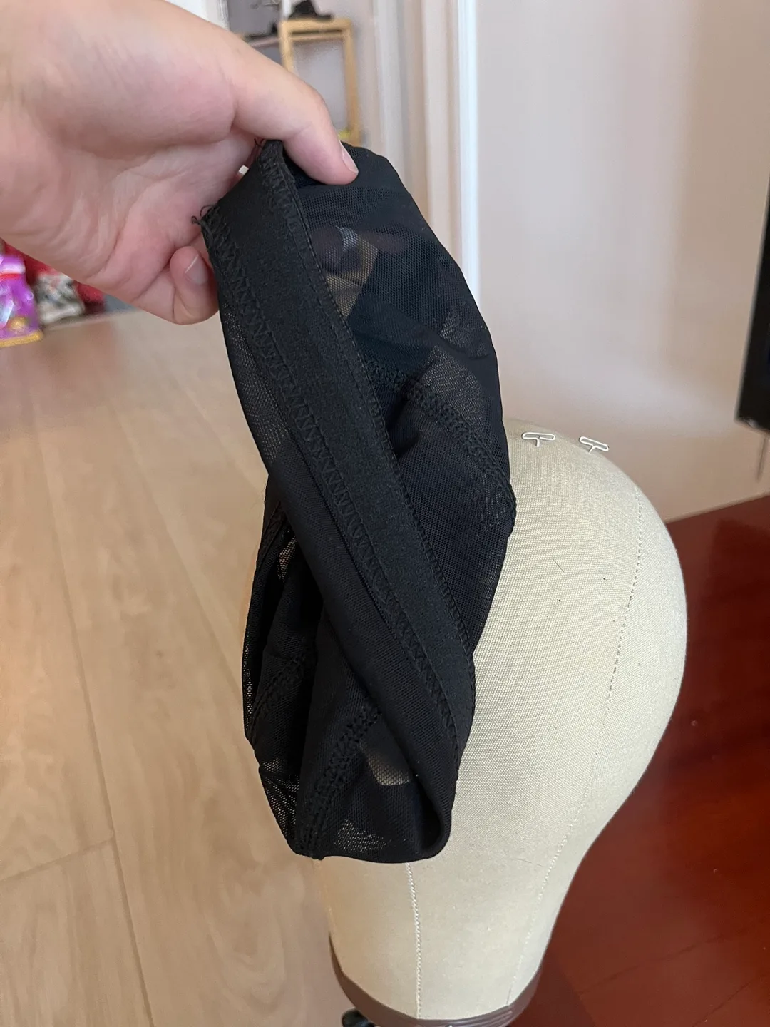 Wig stand image indicator(2)