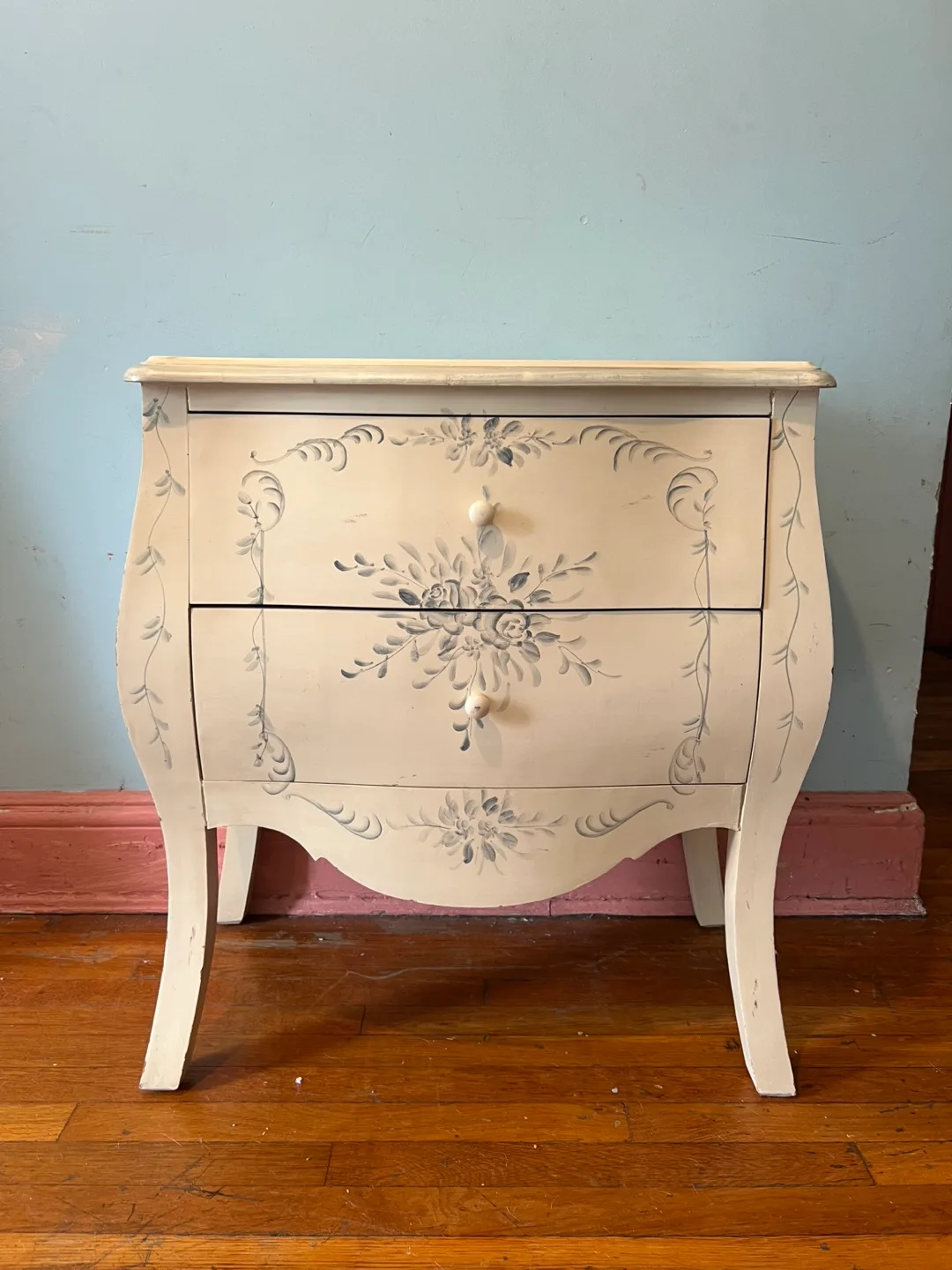 Vintage Style Nightstand thumbnail
