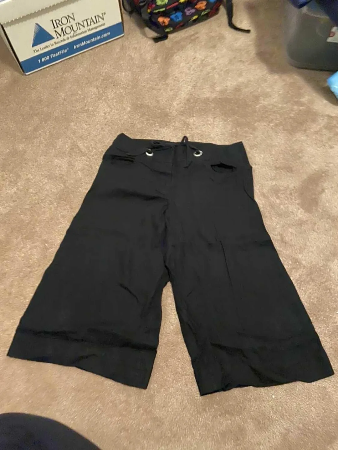 Black Cropped Wide Leg Pants thumbnail