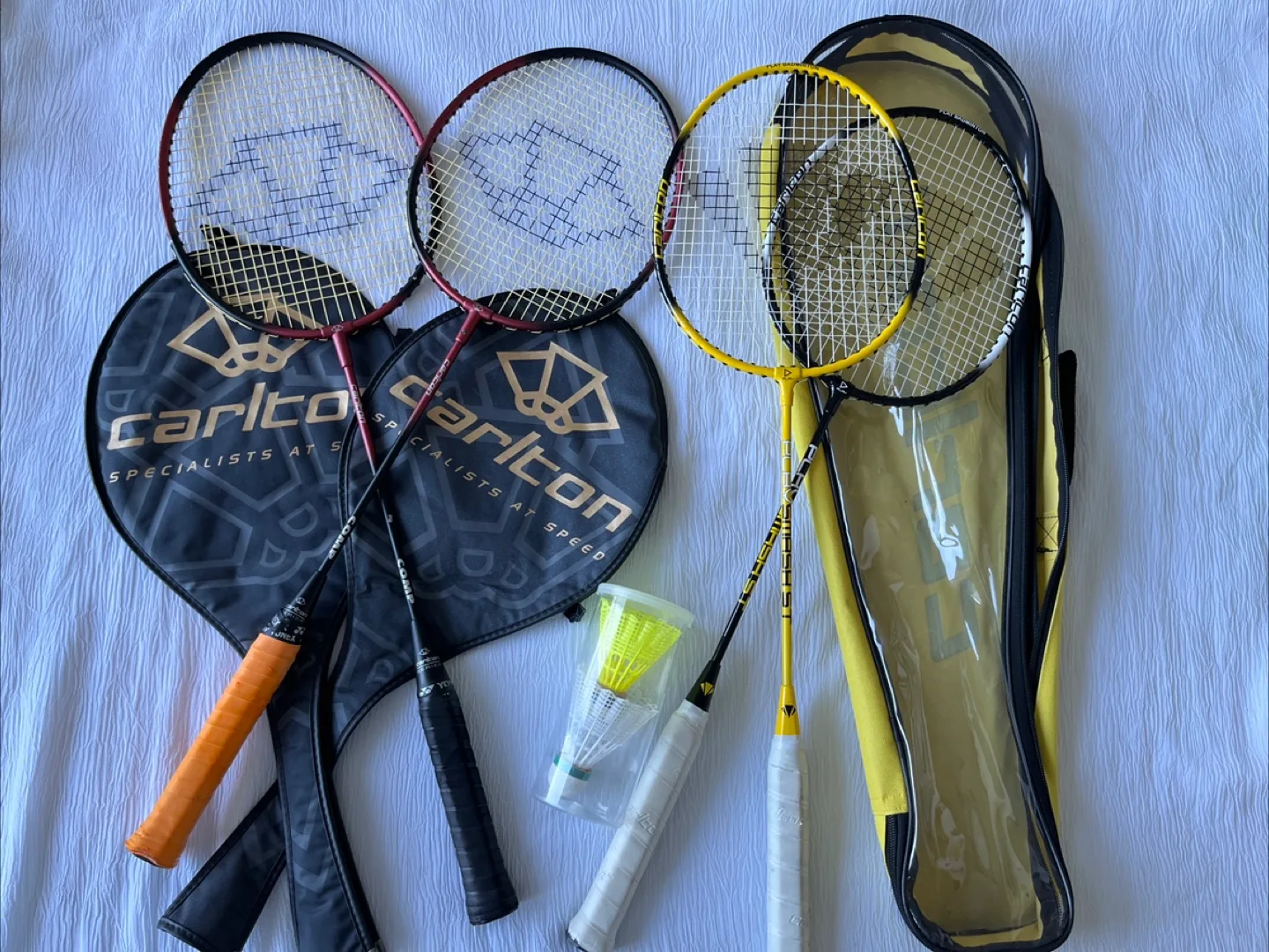 Badminton Rackets (4) with Case & 2 free birdies thumbnail