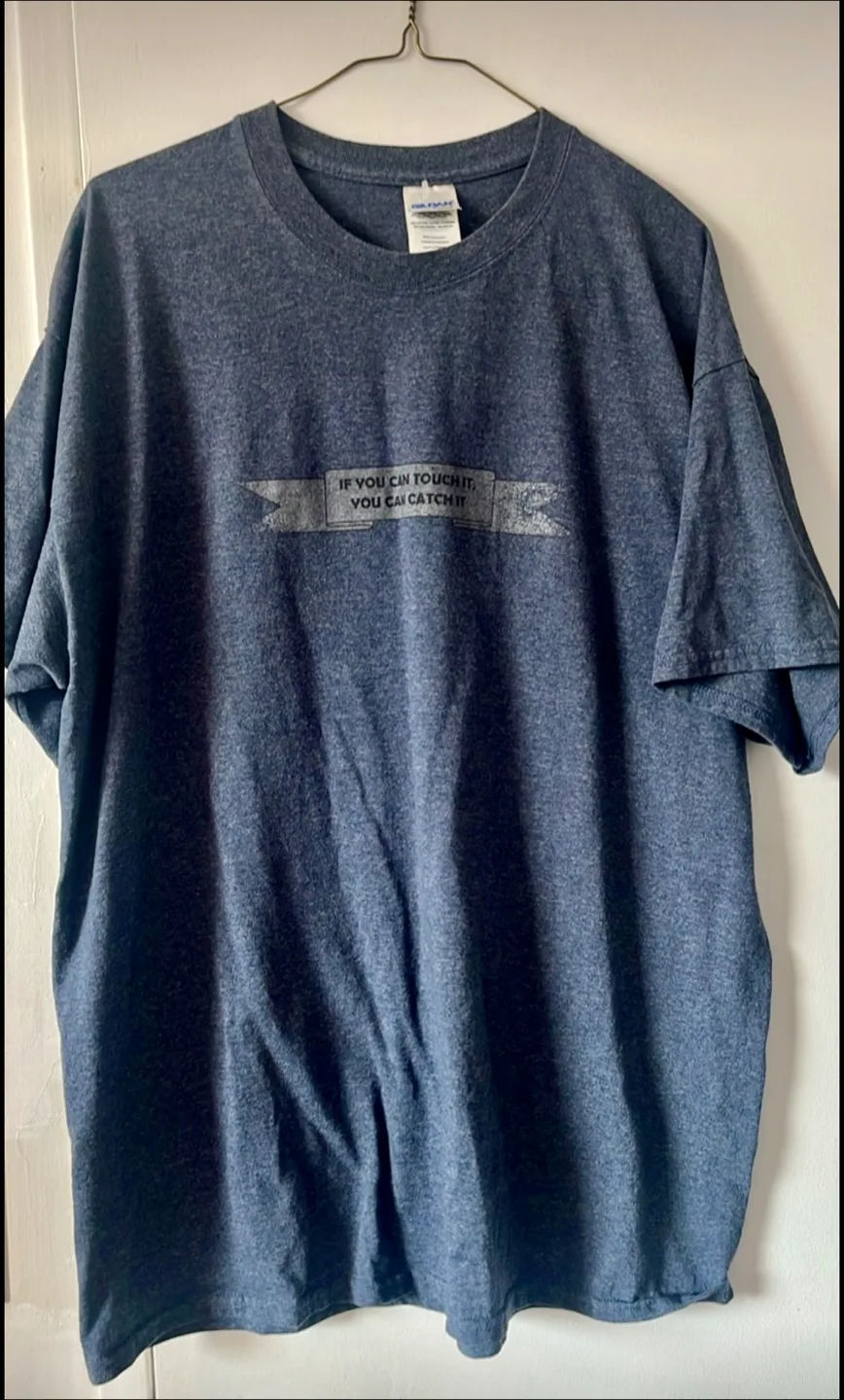 🇨🇦New Gildan Ultra Cotton XL T-Shirt thumbnail
