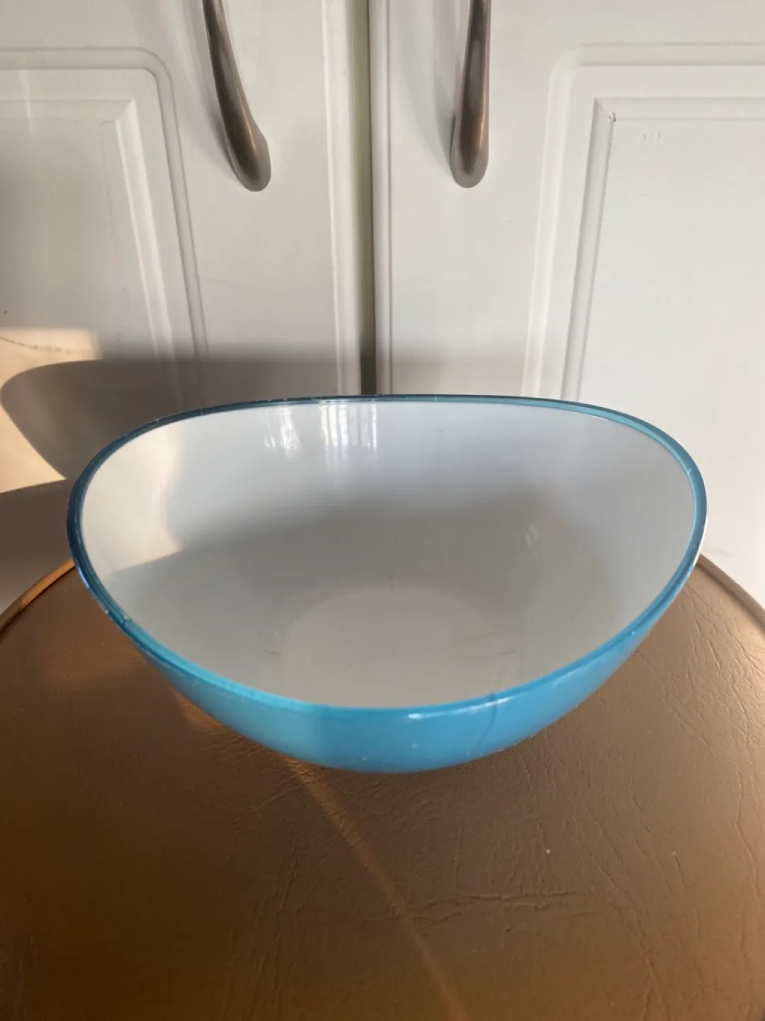 Blue & White Serving Bowl 🇨🇦 thumbnail
