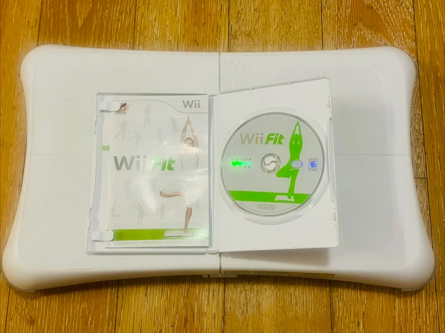Nintendo Wii Fit Balance Board & Game image indicator(2)