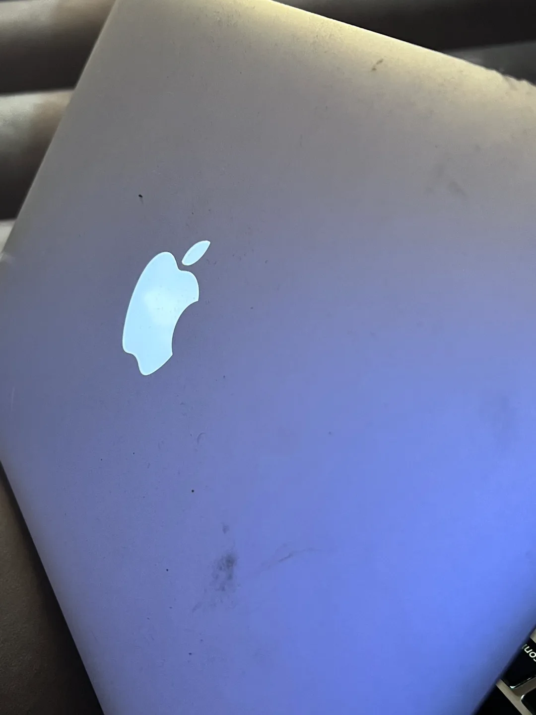 MacBook Air 13-inch (Mid 2012) thumbnail