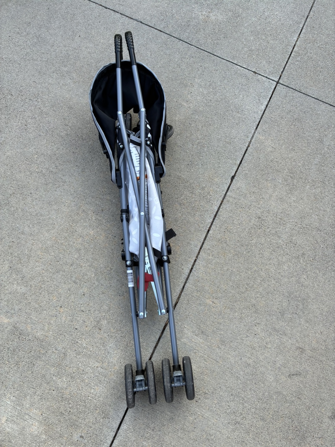 Umbrella Stroller - Lightweight & Compact - photo 5