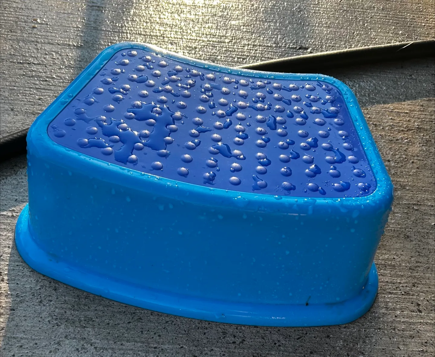 Blue Plastic Step Stool for Kids image indicator(2)