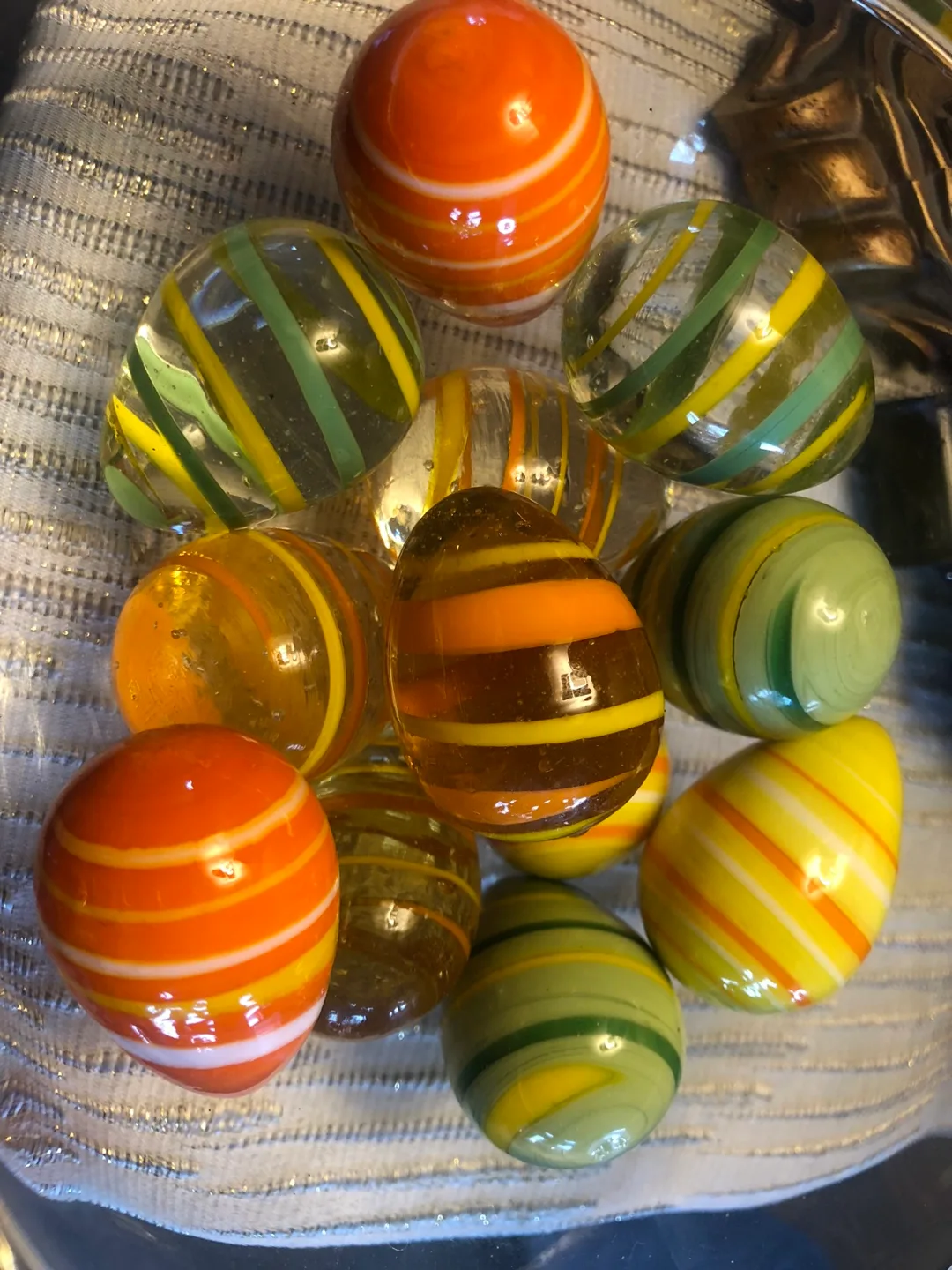 🇨🇦FREE Striped Glass Decorative Marble Eggs - Assorted Colours thumbnail