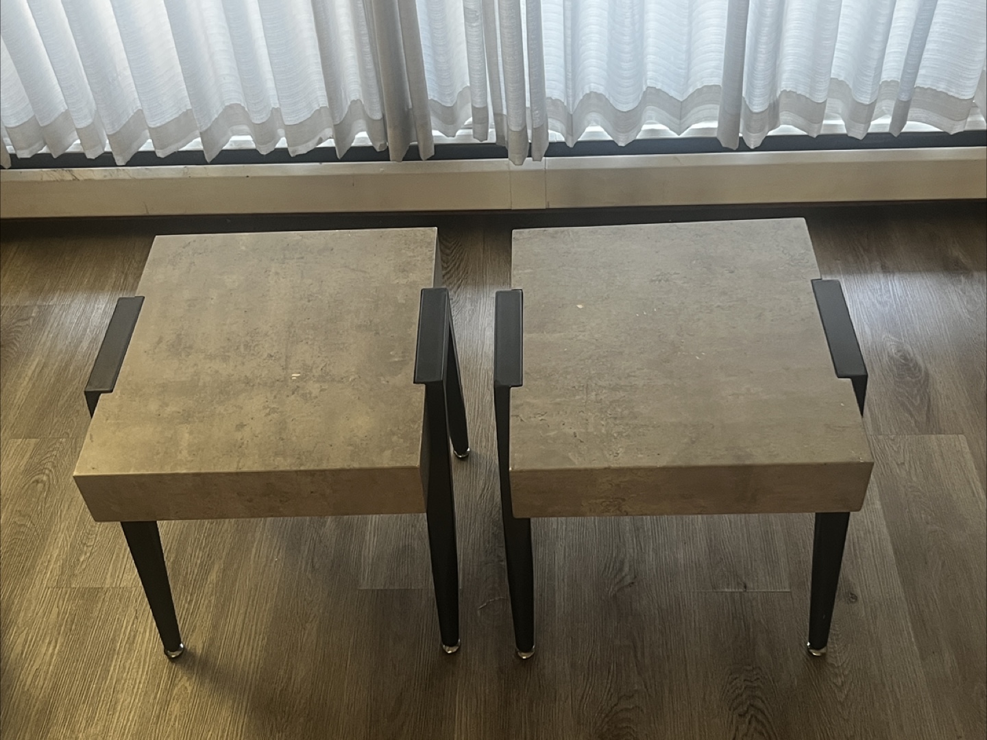 Set of Two Modern Side Tables - photo 2