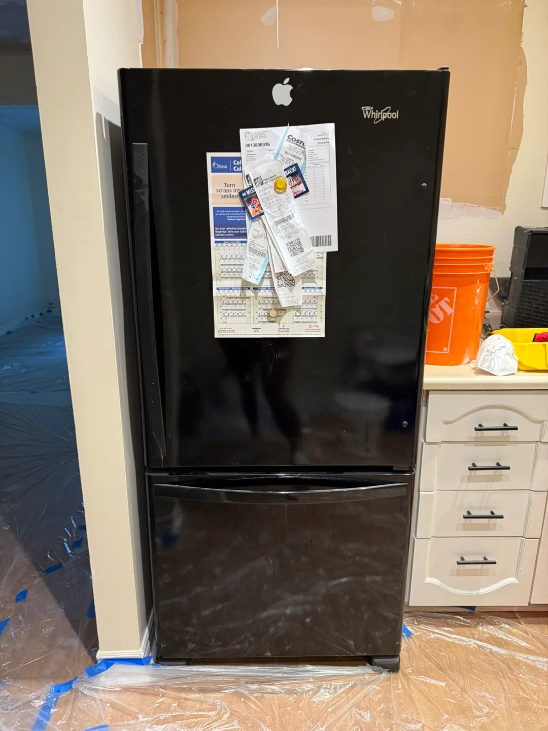 Whirlpool WRB329DFBB00 Black Refrigerator thumbnail