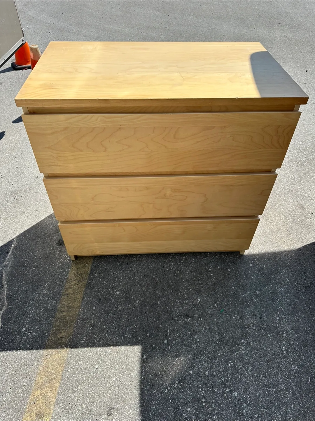 Ikea malm 3 drawers dresser * Free delivery thumbnail