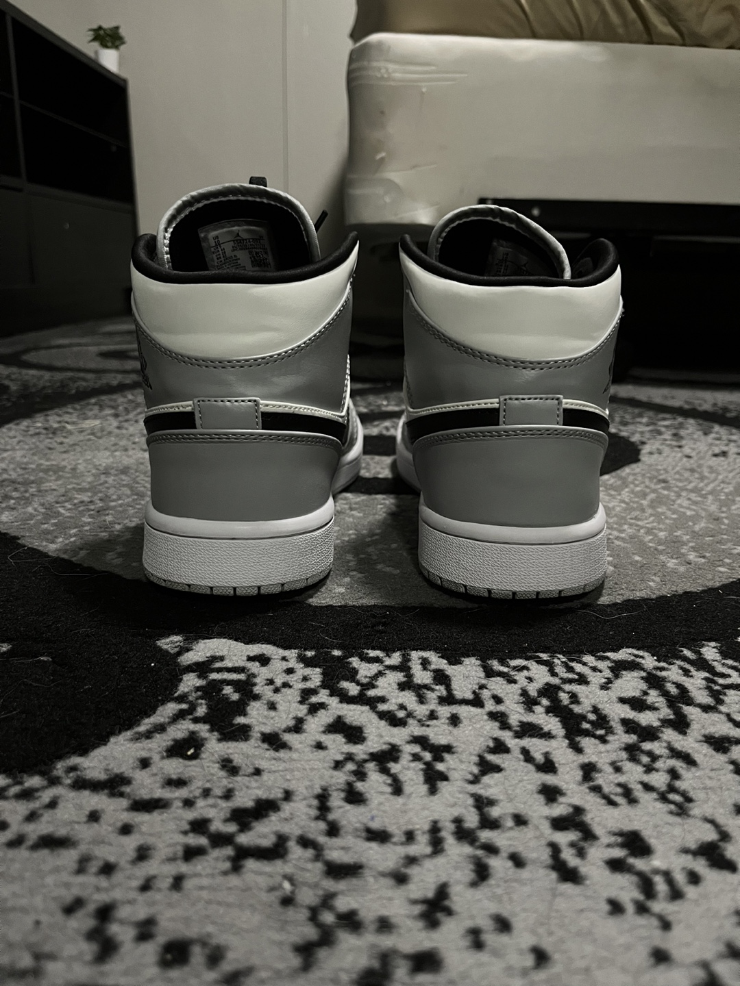 Jordan 1 Mid Light Smoke Grey (UA) - photo 4