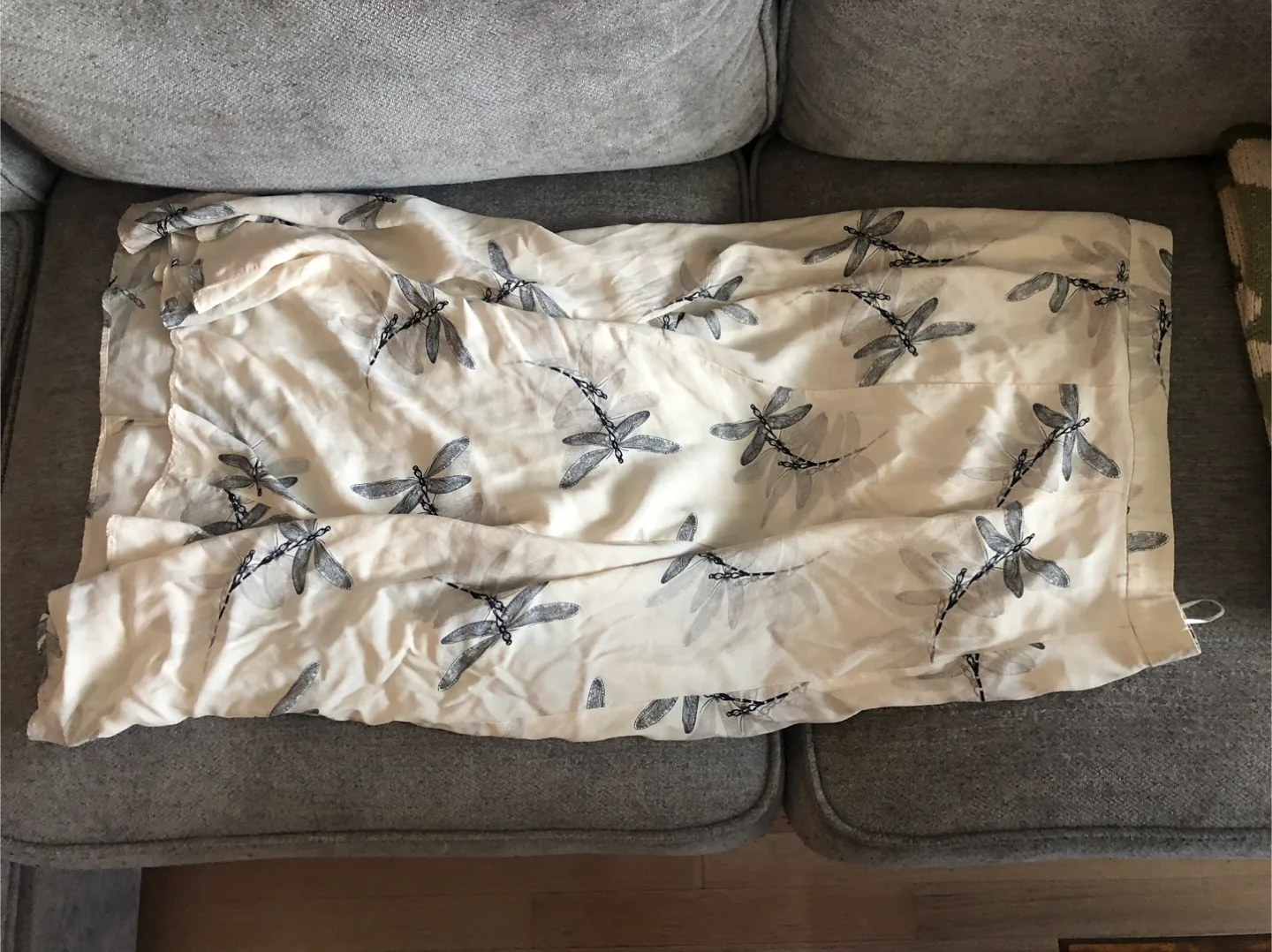 Zara Dragonfly Maxi Skirt (M) image indicator(3)