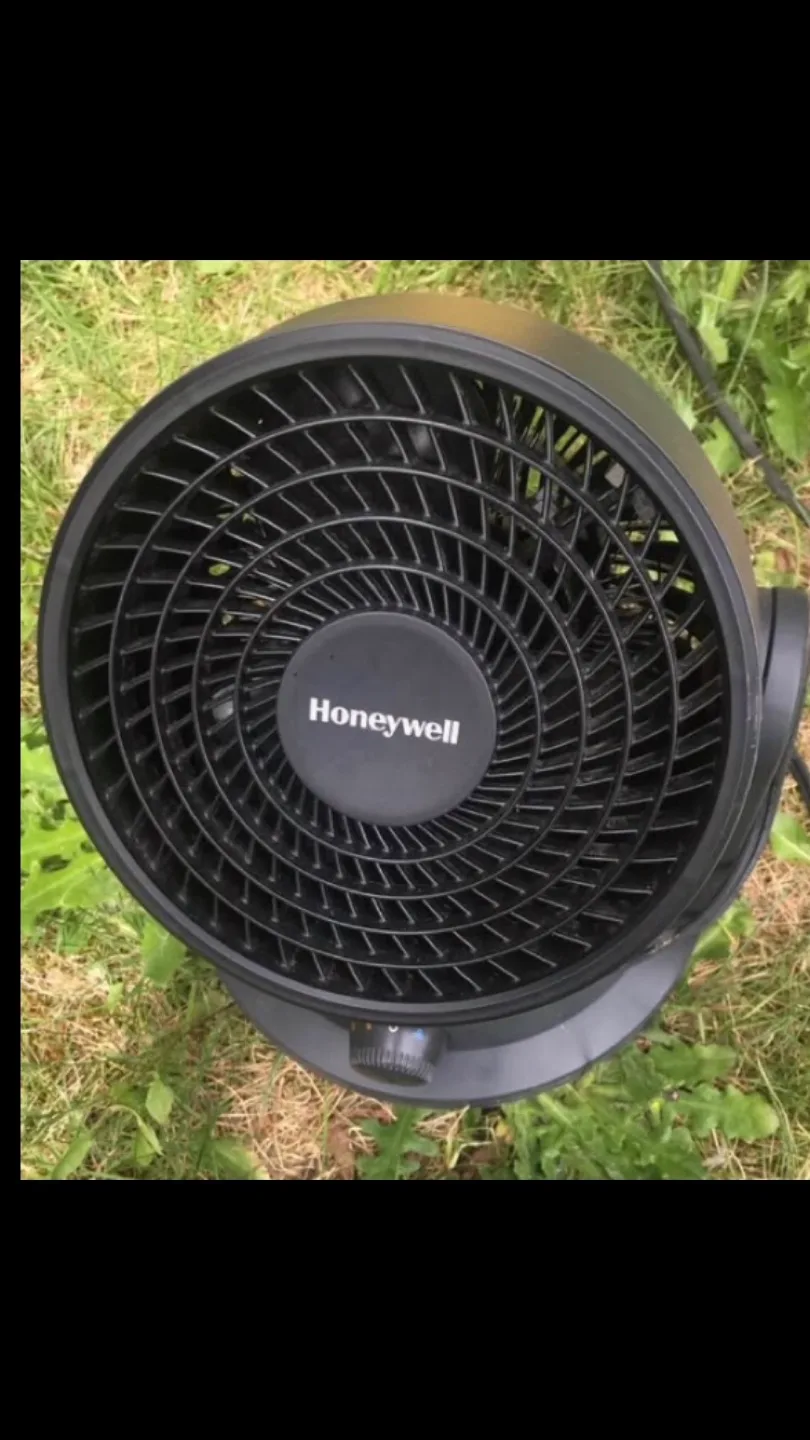 Honeywell Table Fan / heater thumbnail