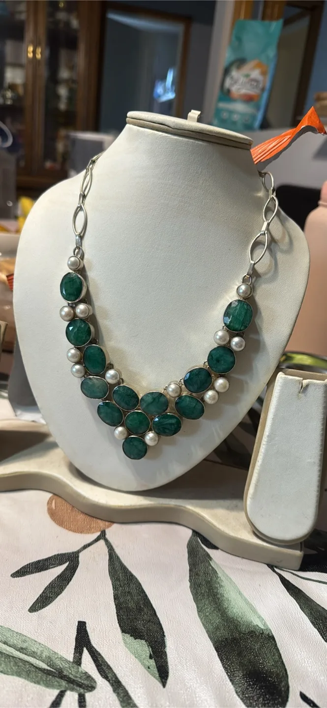 Emerald & Pearl Statement Necklace thumbnail