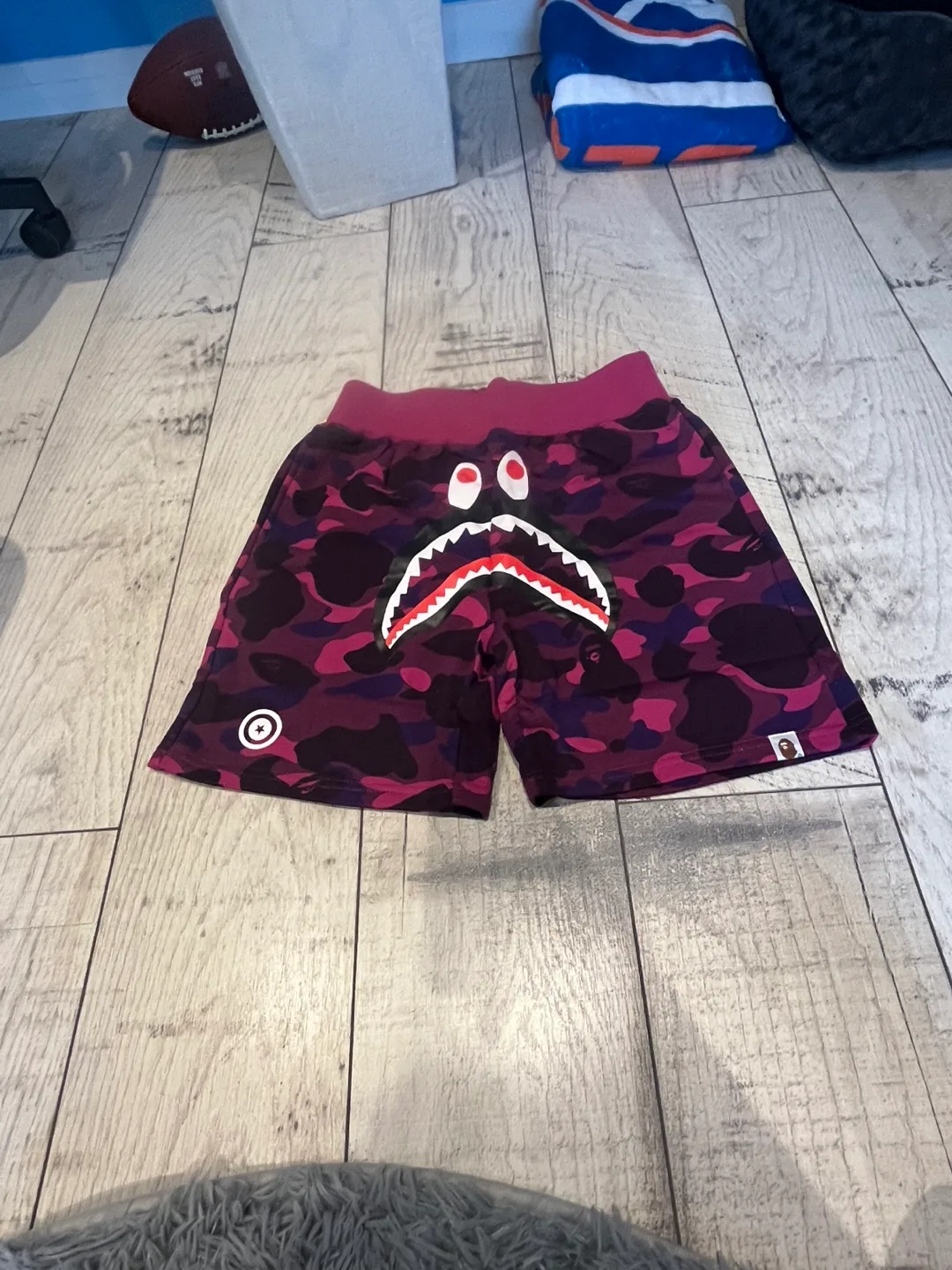 Purple BAPE shark set image indicator(7)