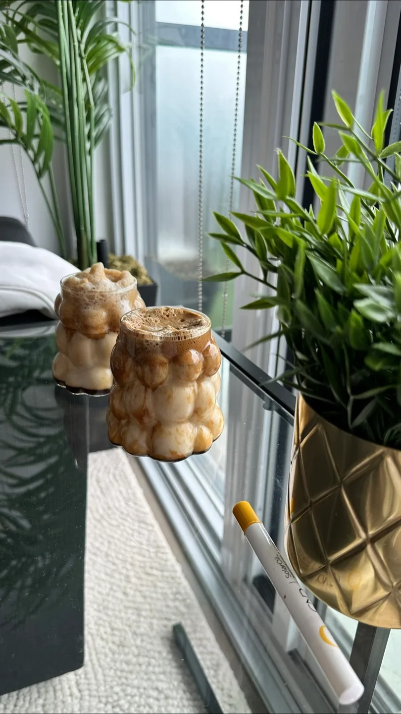 Bubble Design Glass Coffee Mugs (Set of 2) thumbnail