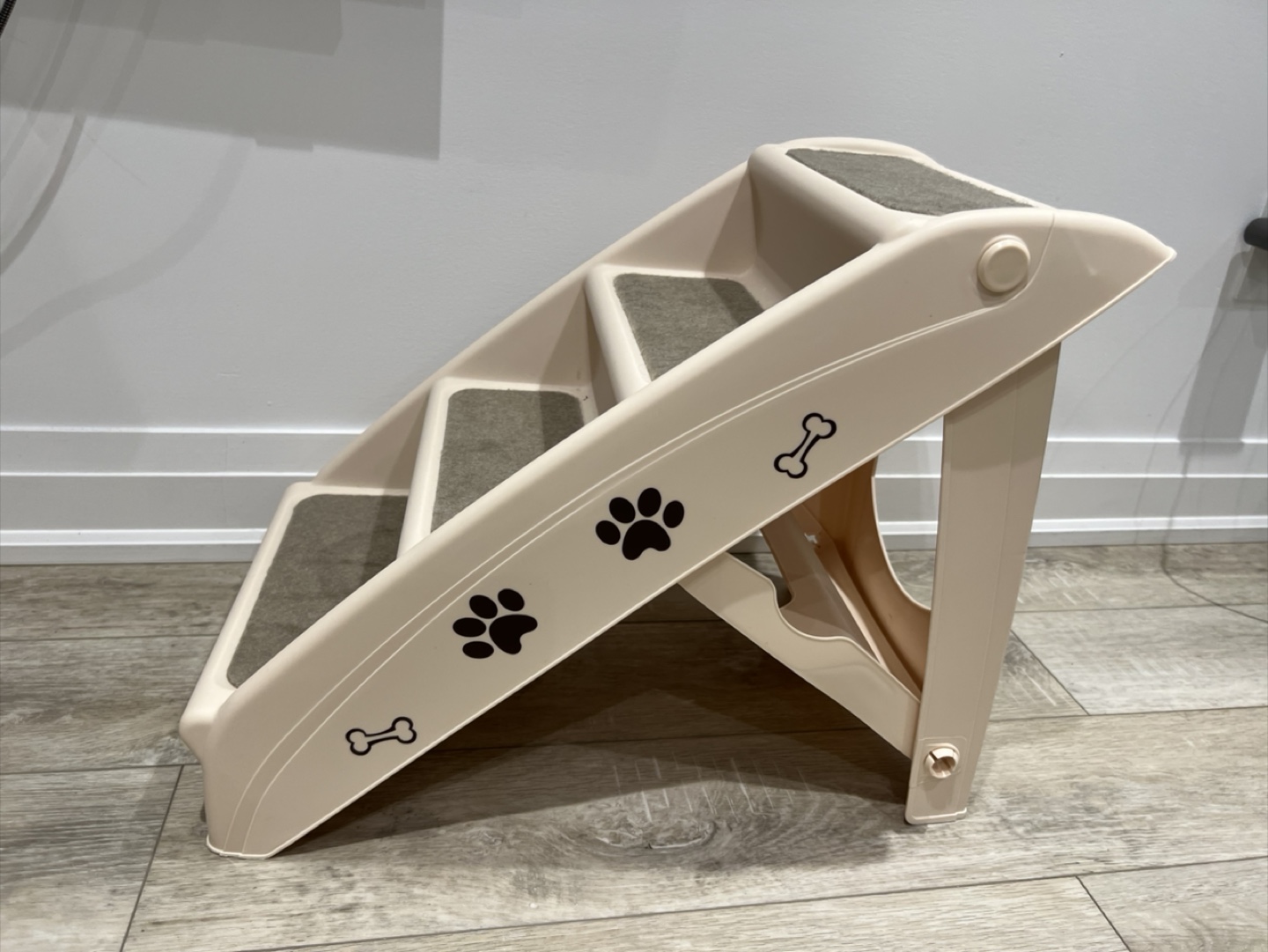 Dog stairs
