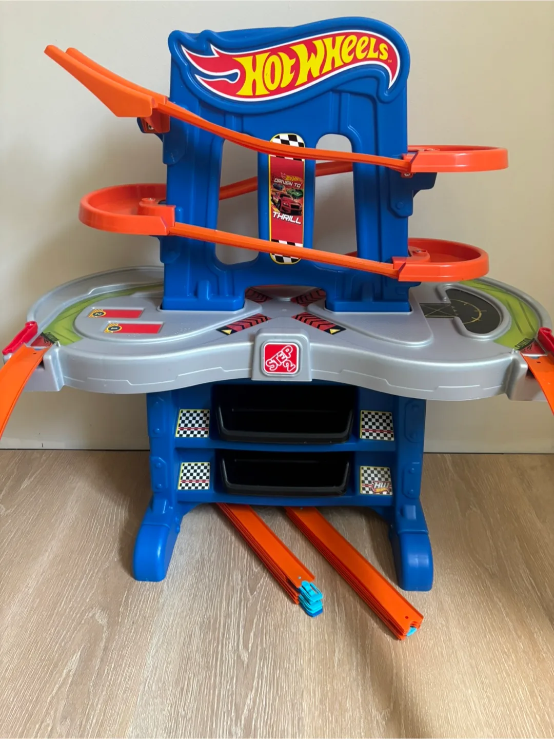 Hot wheel tower thumbnail