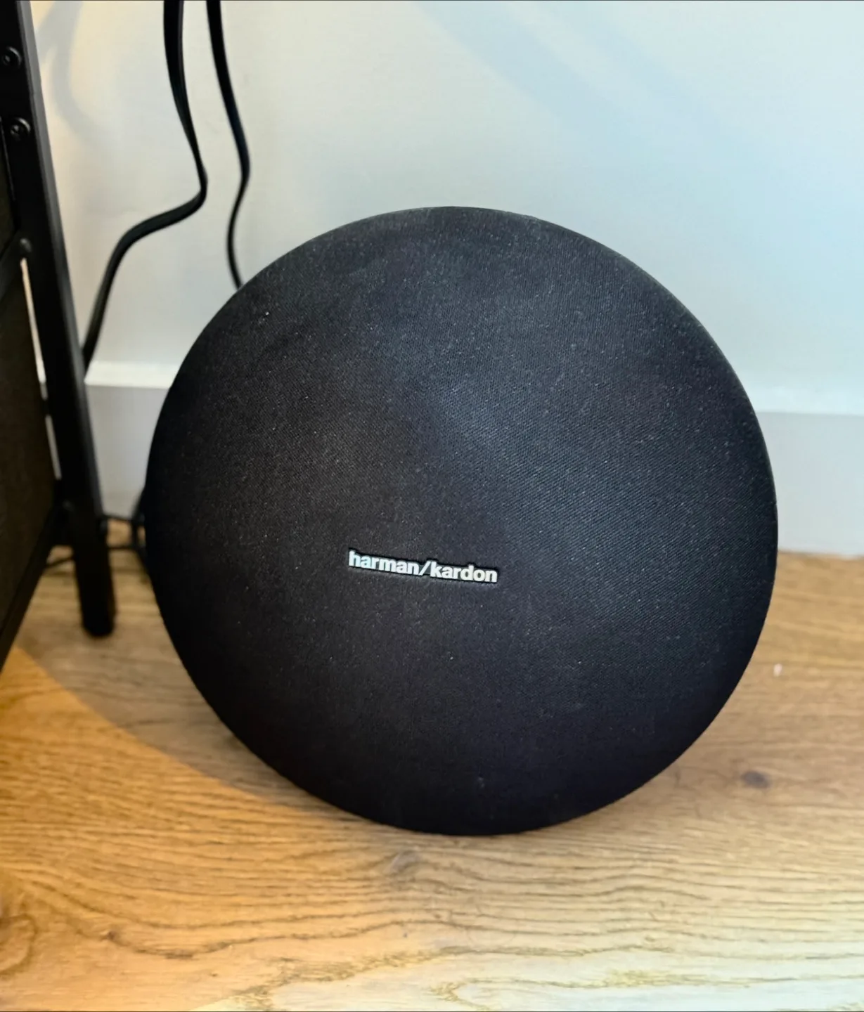 Harman Kardon Onyx 4 Studio Bluetooth Speaker thumbnail