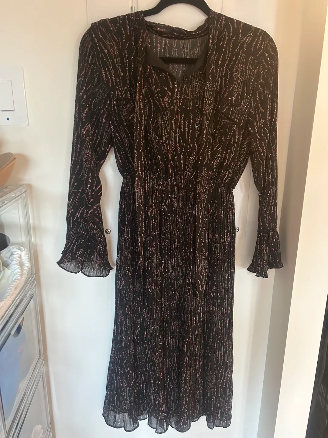 Long Sleeve Black Dress thumbnail