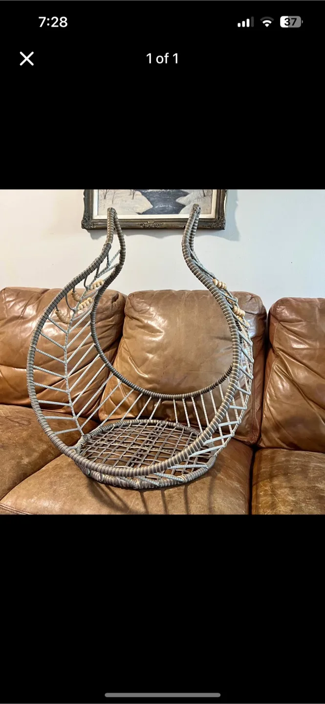 Wicker pet bed thumbnail