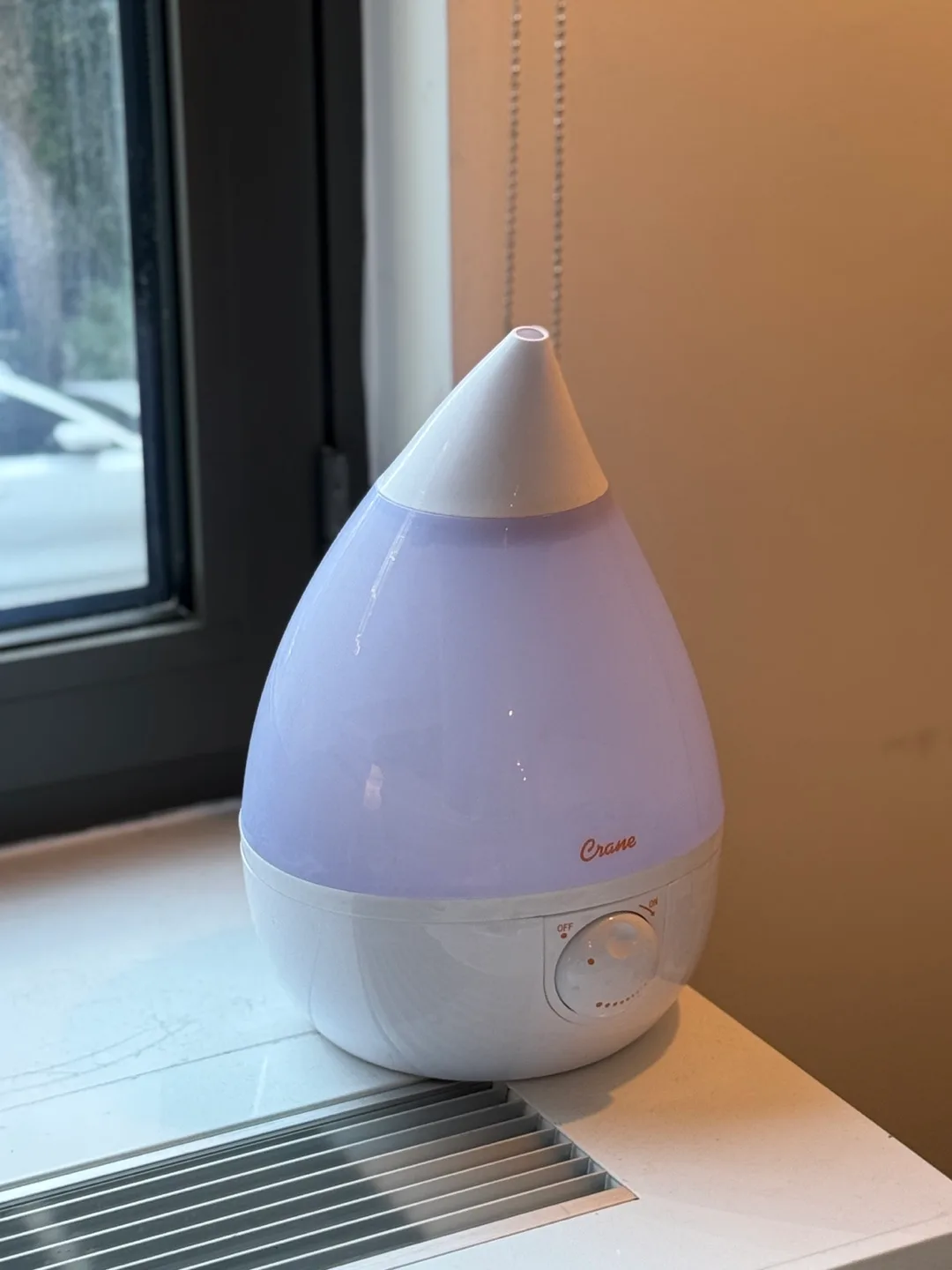 Crane Ultrasonic Cool Mist Humidifier thumbnail