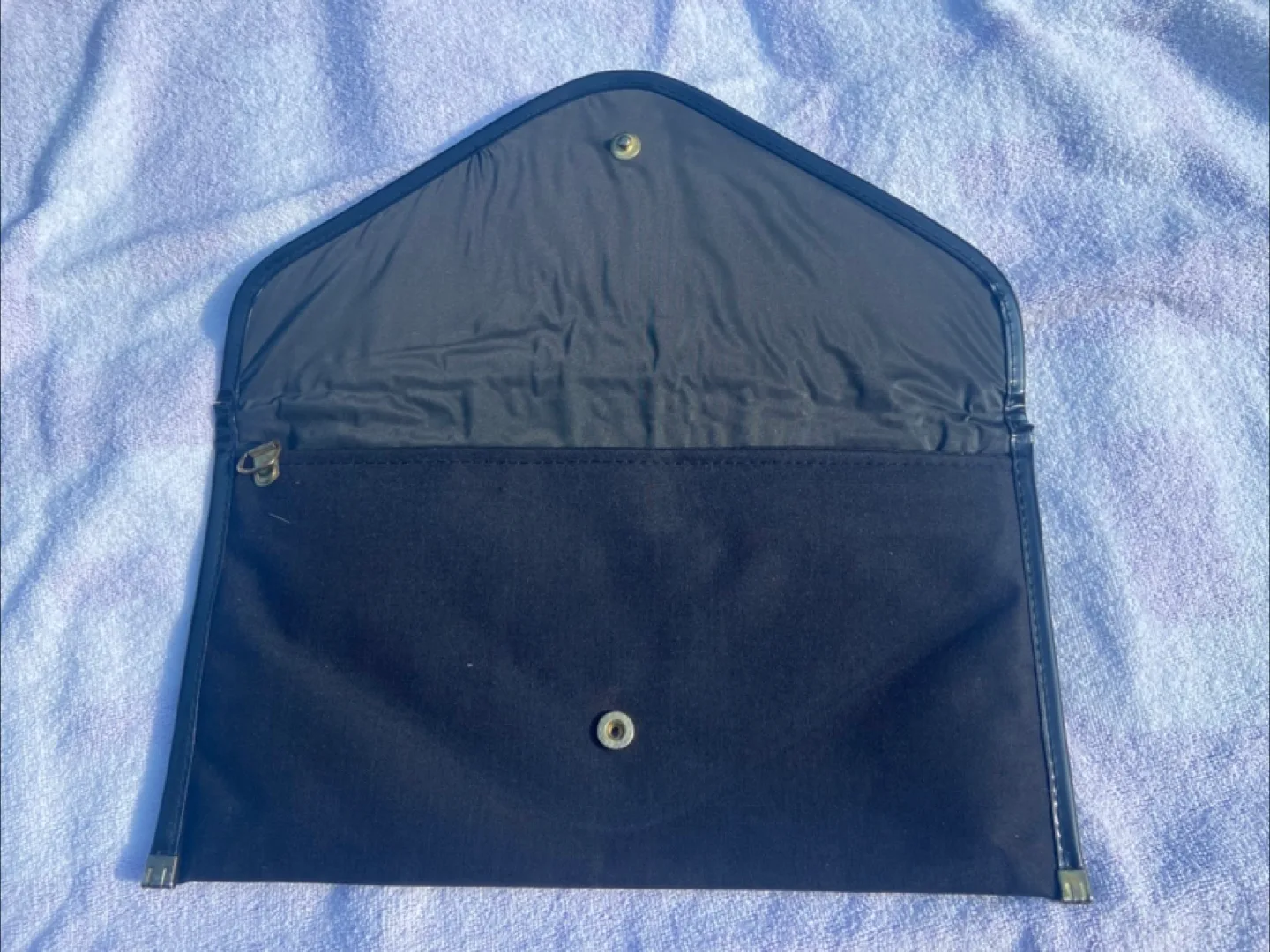 Envelope Clutch image indicator(2)