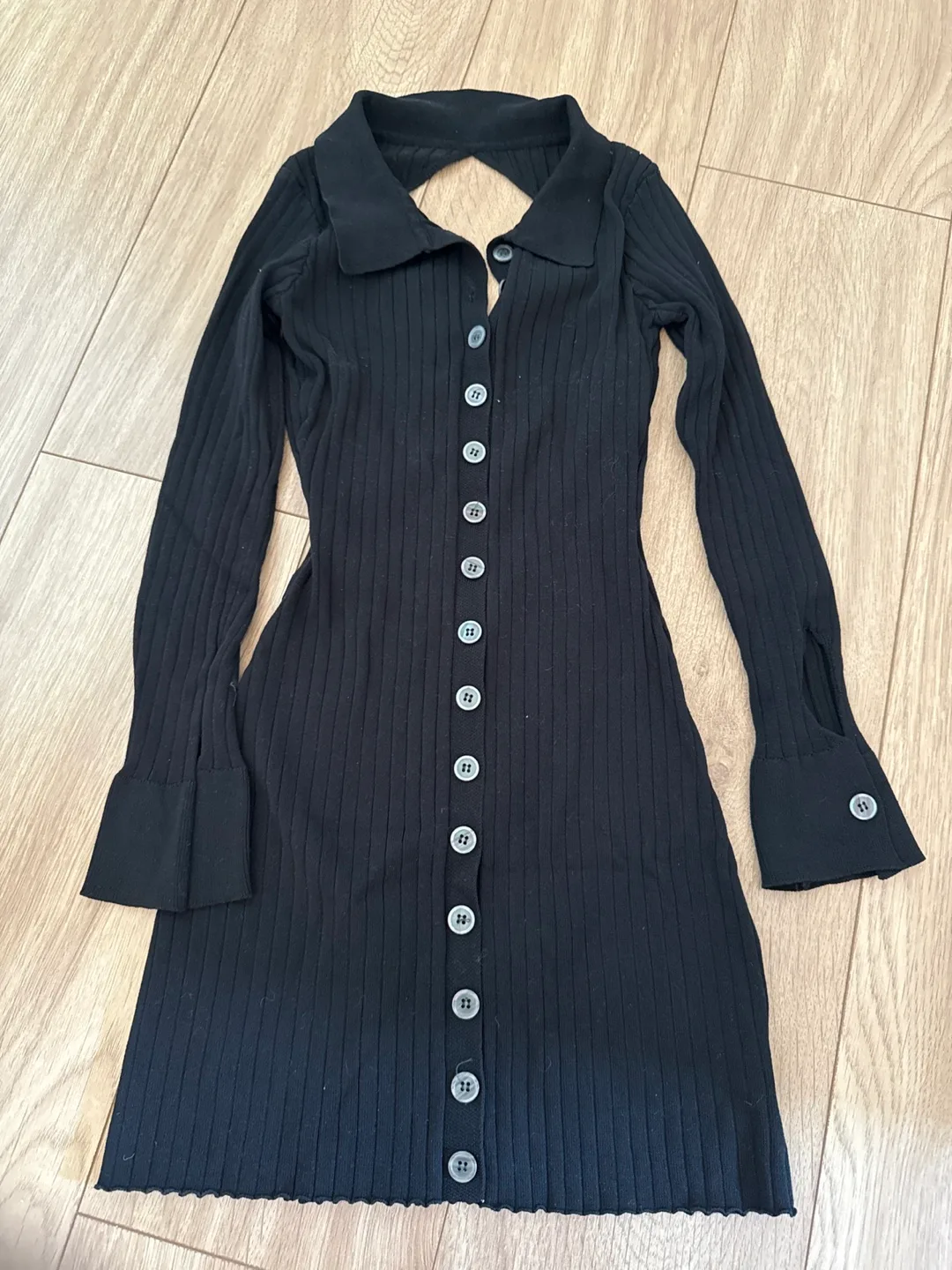 Free bundles of clothes thumbnail