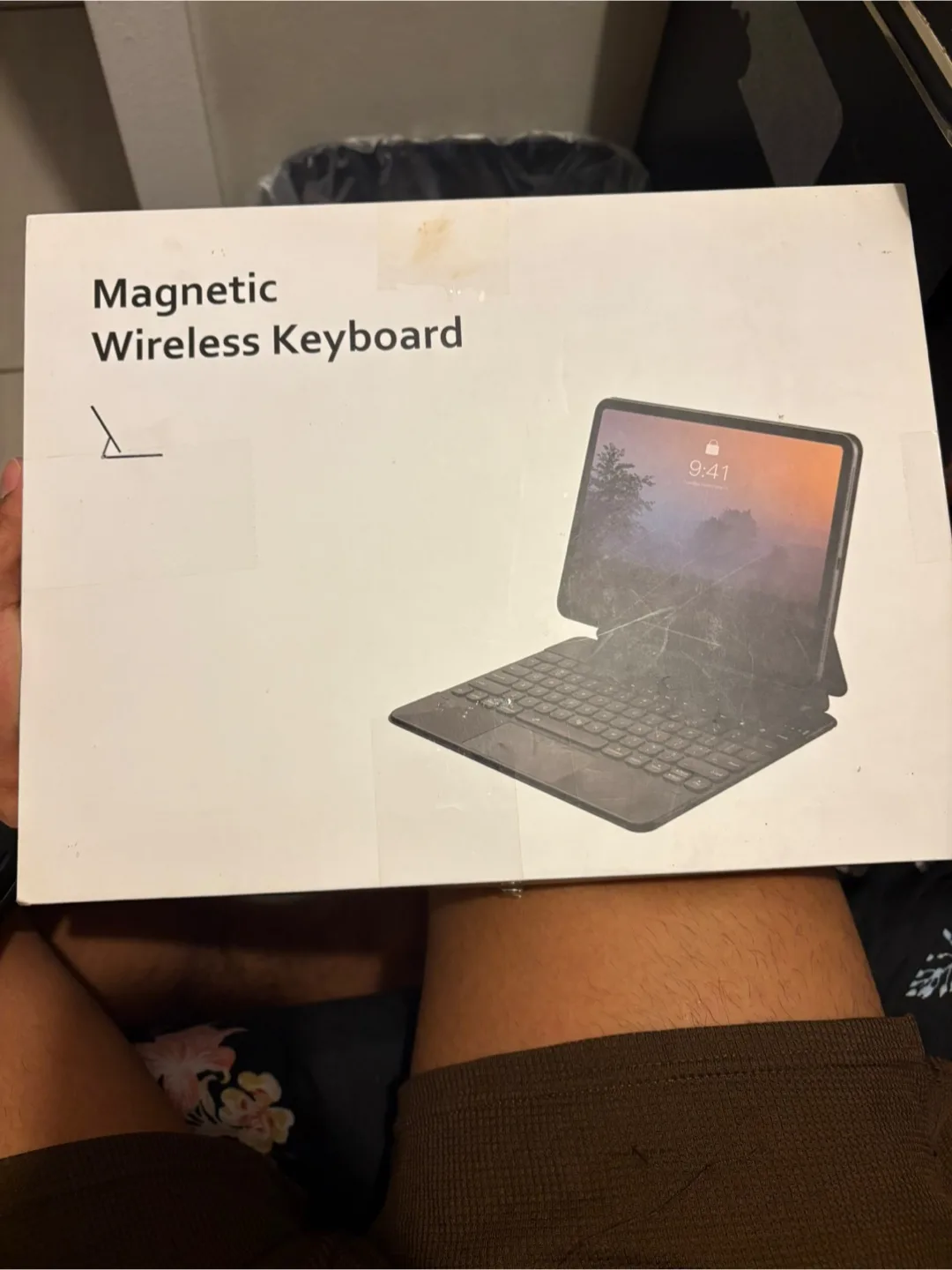 MAGIC KEYBOARD FOR 13/12.9 inch image indicator(2)