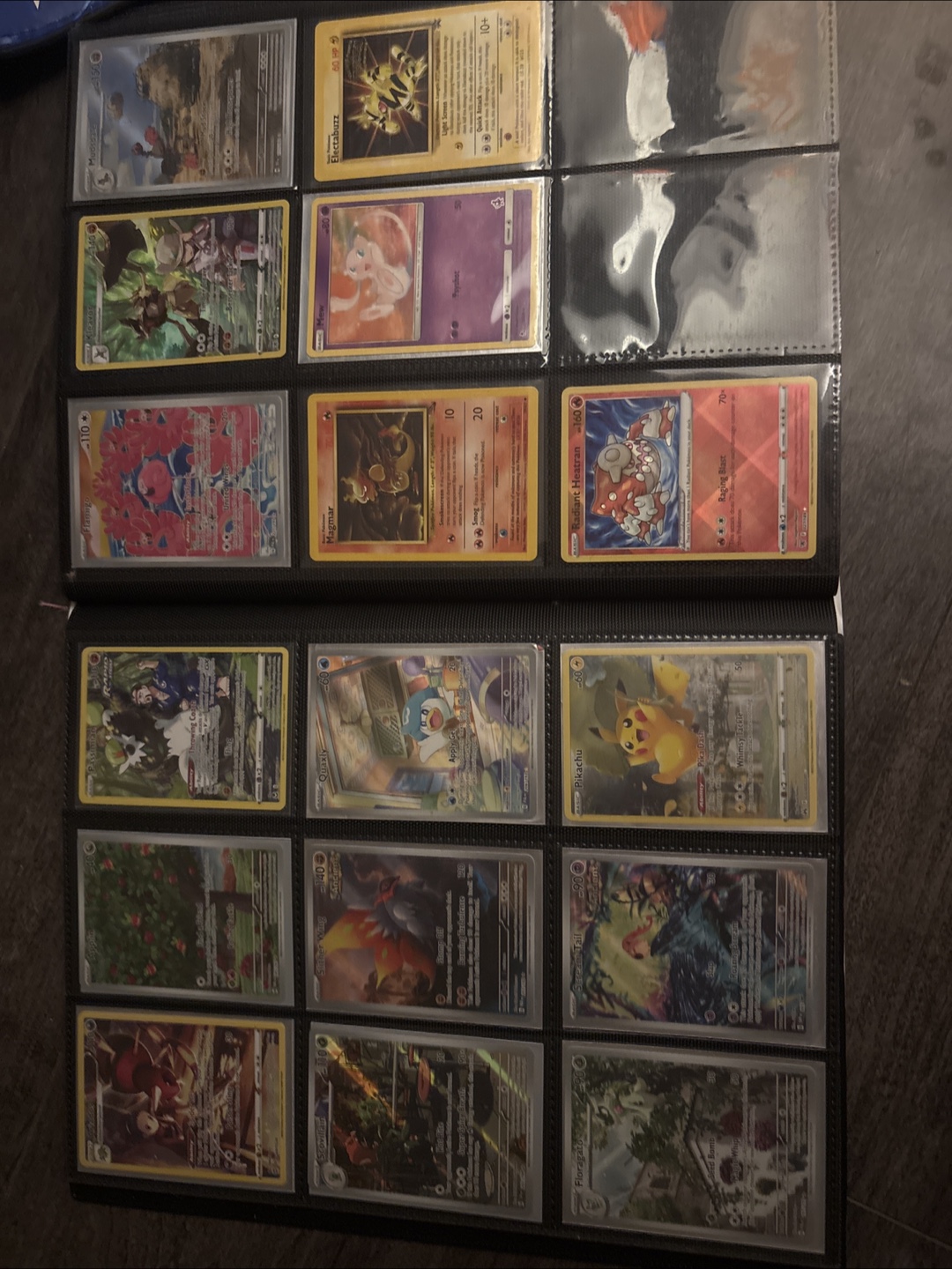 Pokémon Trading Cards Lot - photo 4
