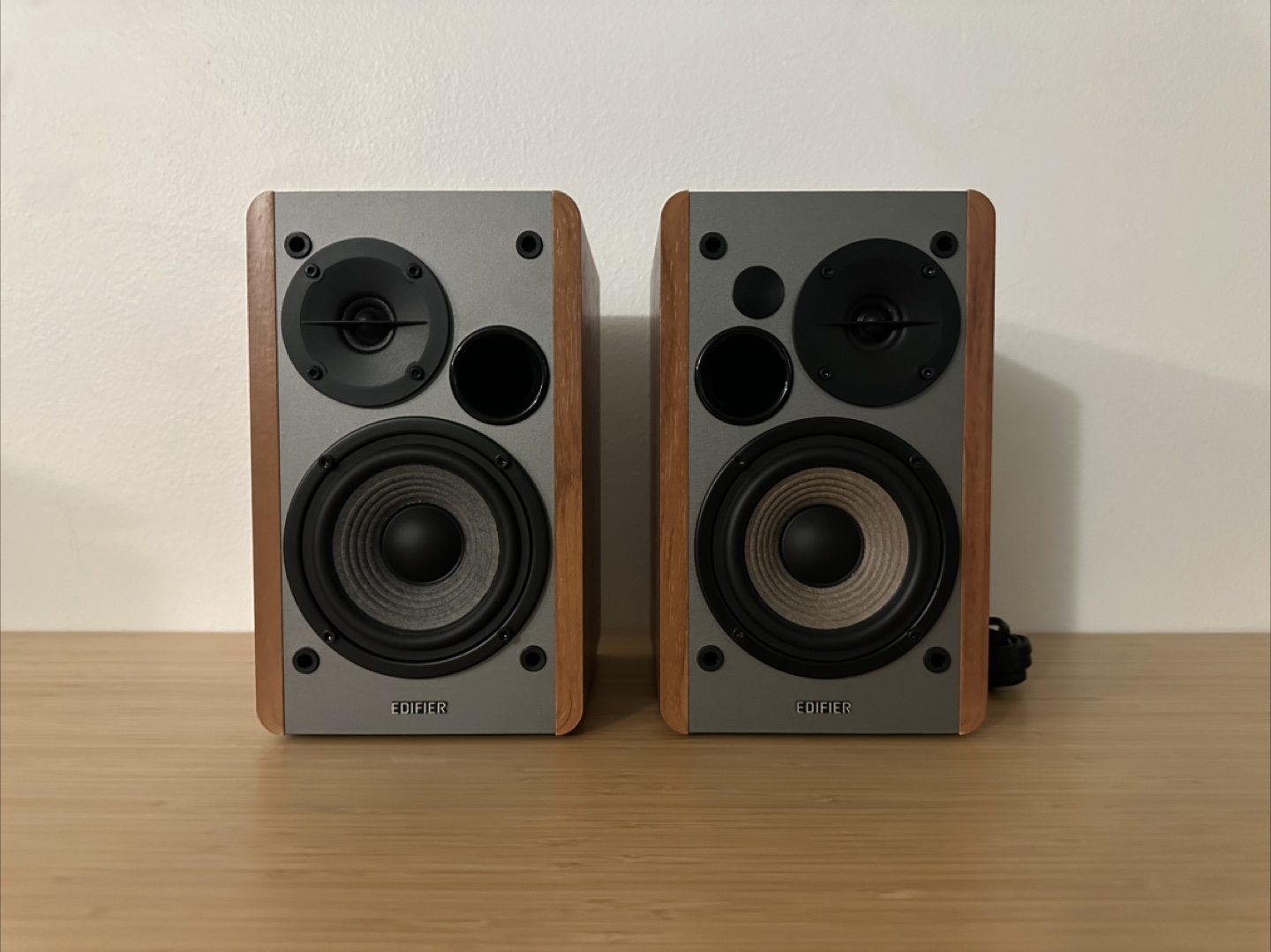 Edifier R1280DB Multimedia Speakers - photo 4