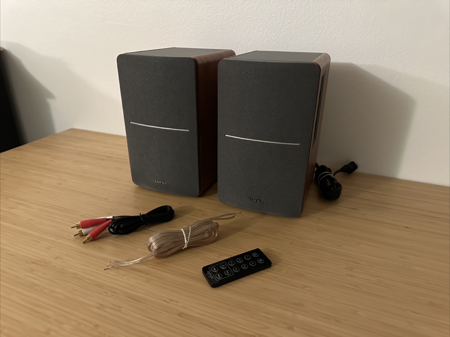 Edifier R1280DB Multimedia Speakers - photo 2