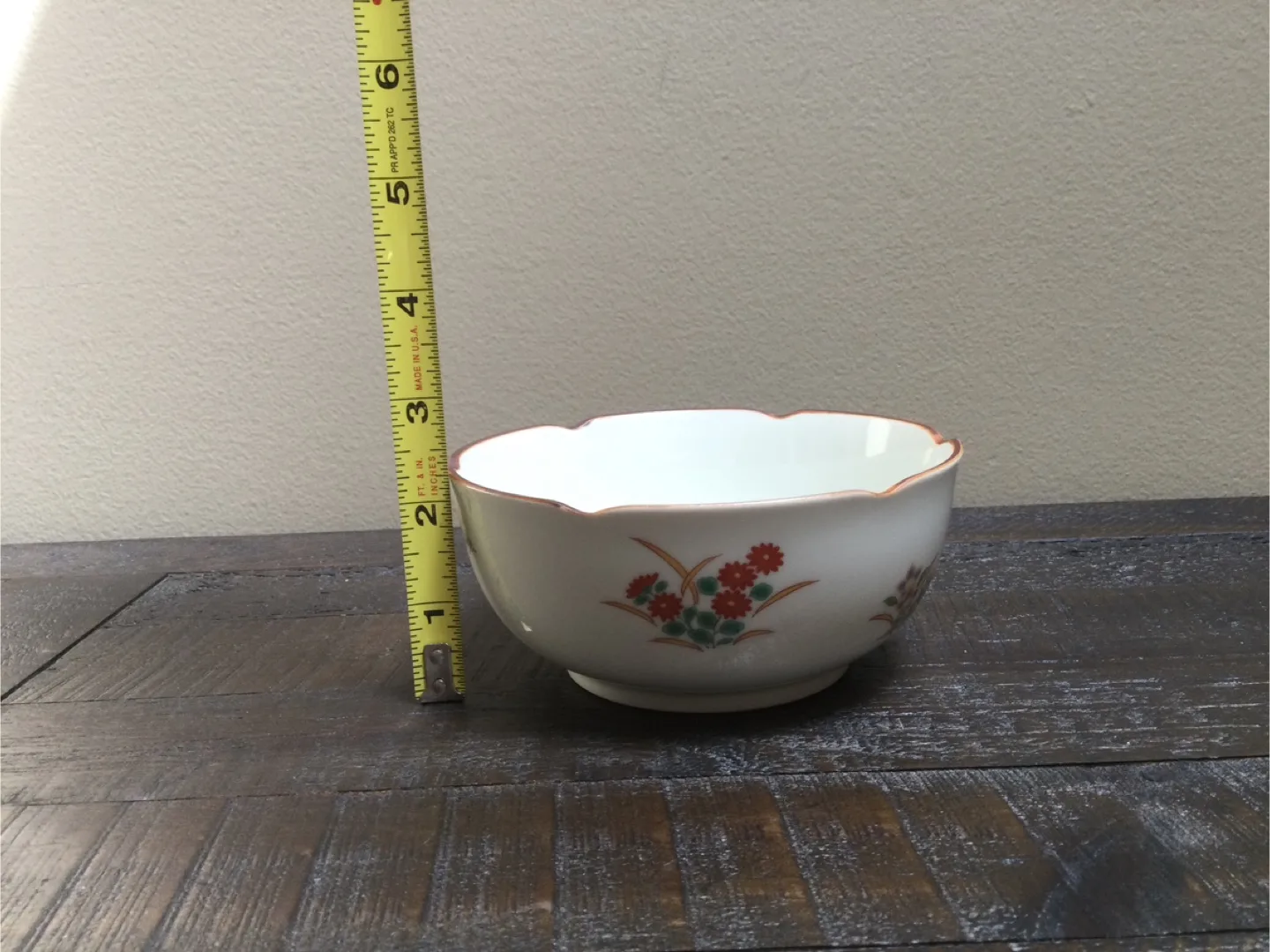 Vintage Japanese Porcelain Bowl Set of 5 with Box image indicator(5)