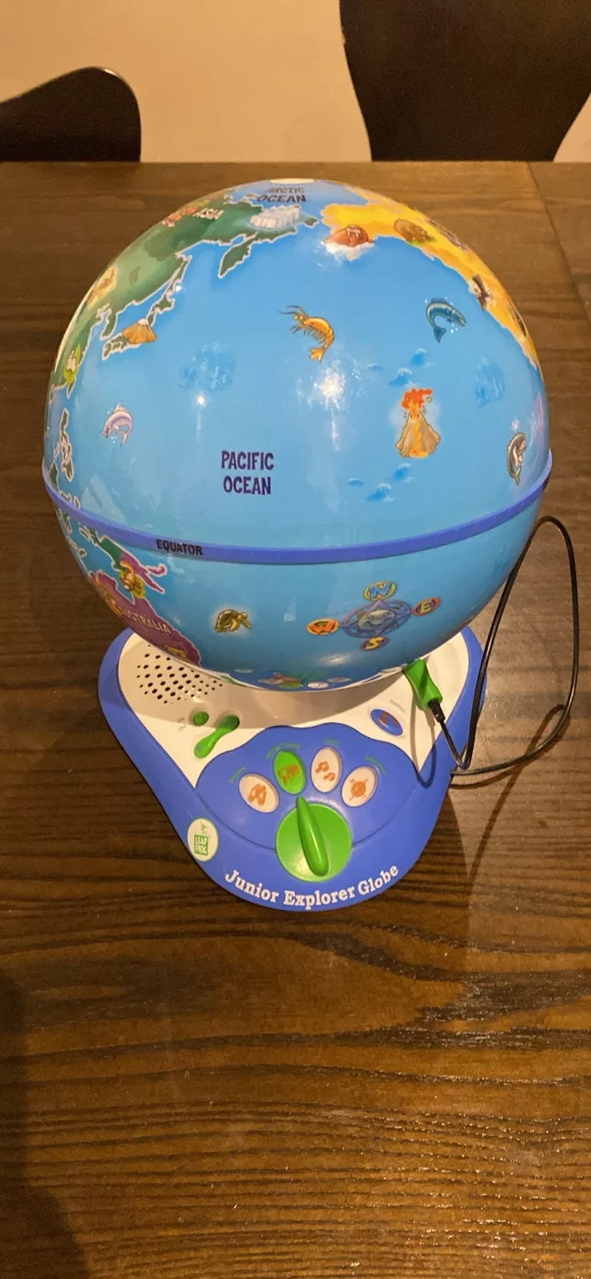 LeapFrog Junior Explorer Globe thumbnail