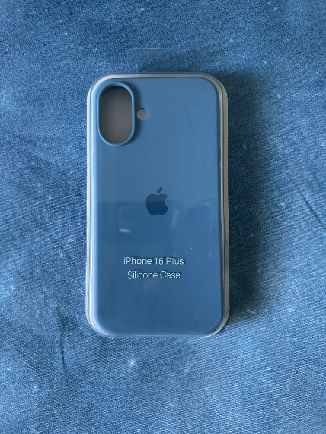 iPhone 16 Plus Silicone Case - New thumbnail