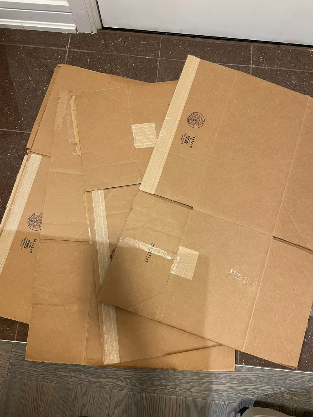 4 Moving Boxes thumbnail