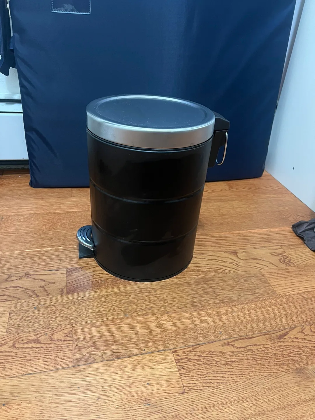 Black Step Trash Can thumbnail