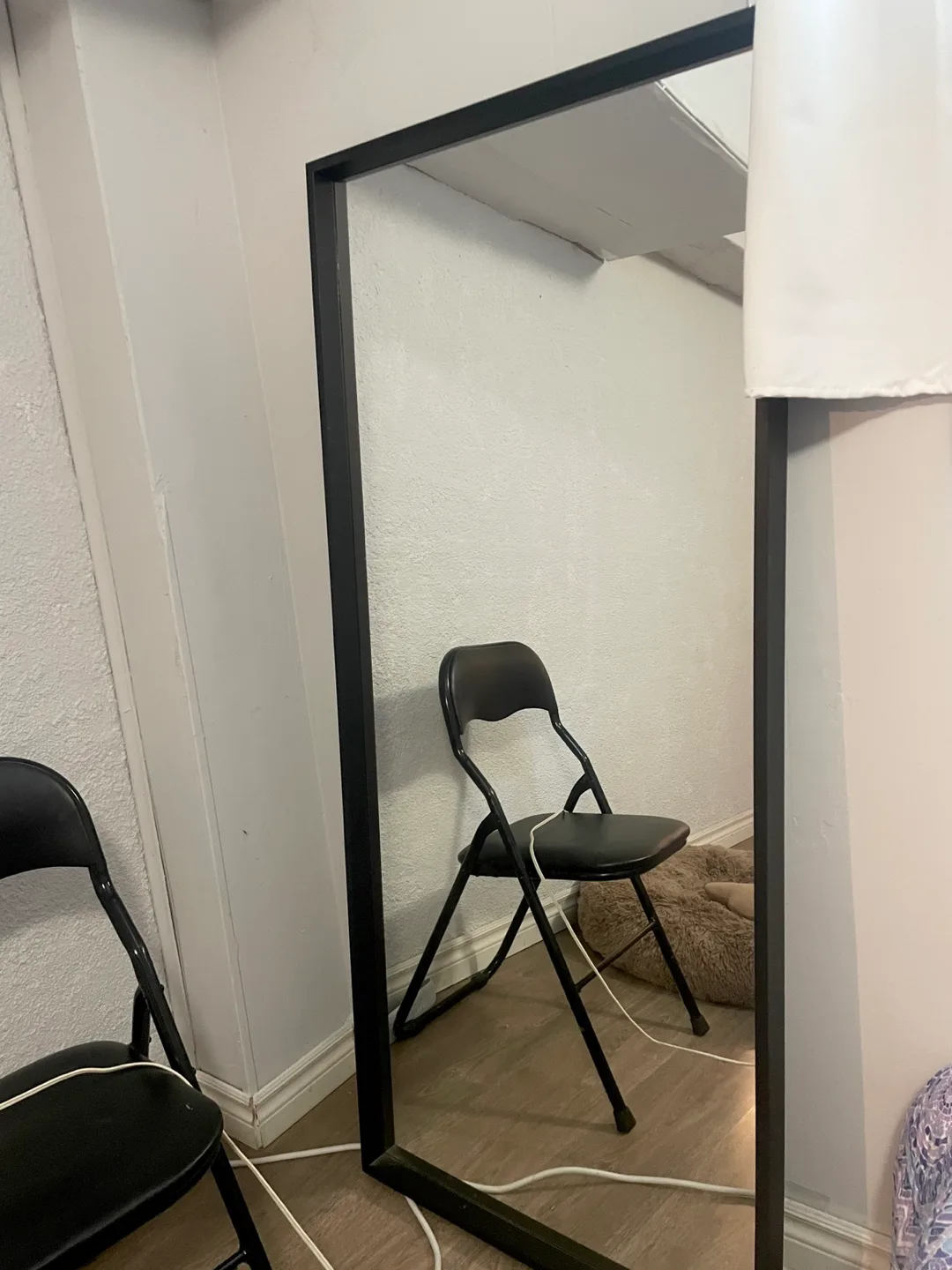 Ikea Full Length Mirror - Moving Sale 🇨🇦 thumbnail